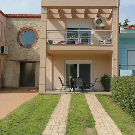 Appartement Brand New Quite Relaxing Kassandreia